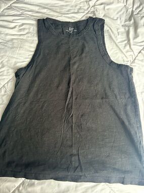 GAP Women’s Black Muscle Tank M